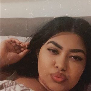 Meet your Posher, Angie